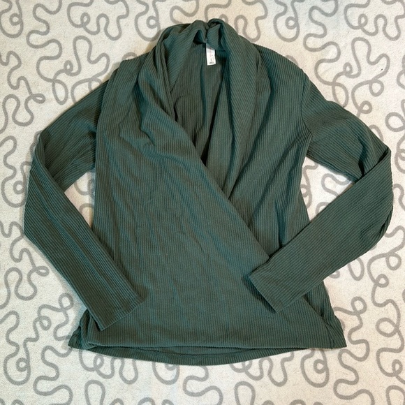 Anthropologie Tops - Anthropologie Green Cross Front Waffle Knit Long Sleeve